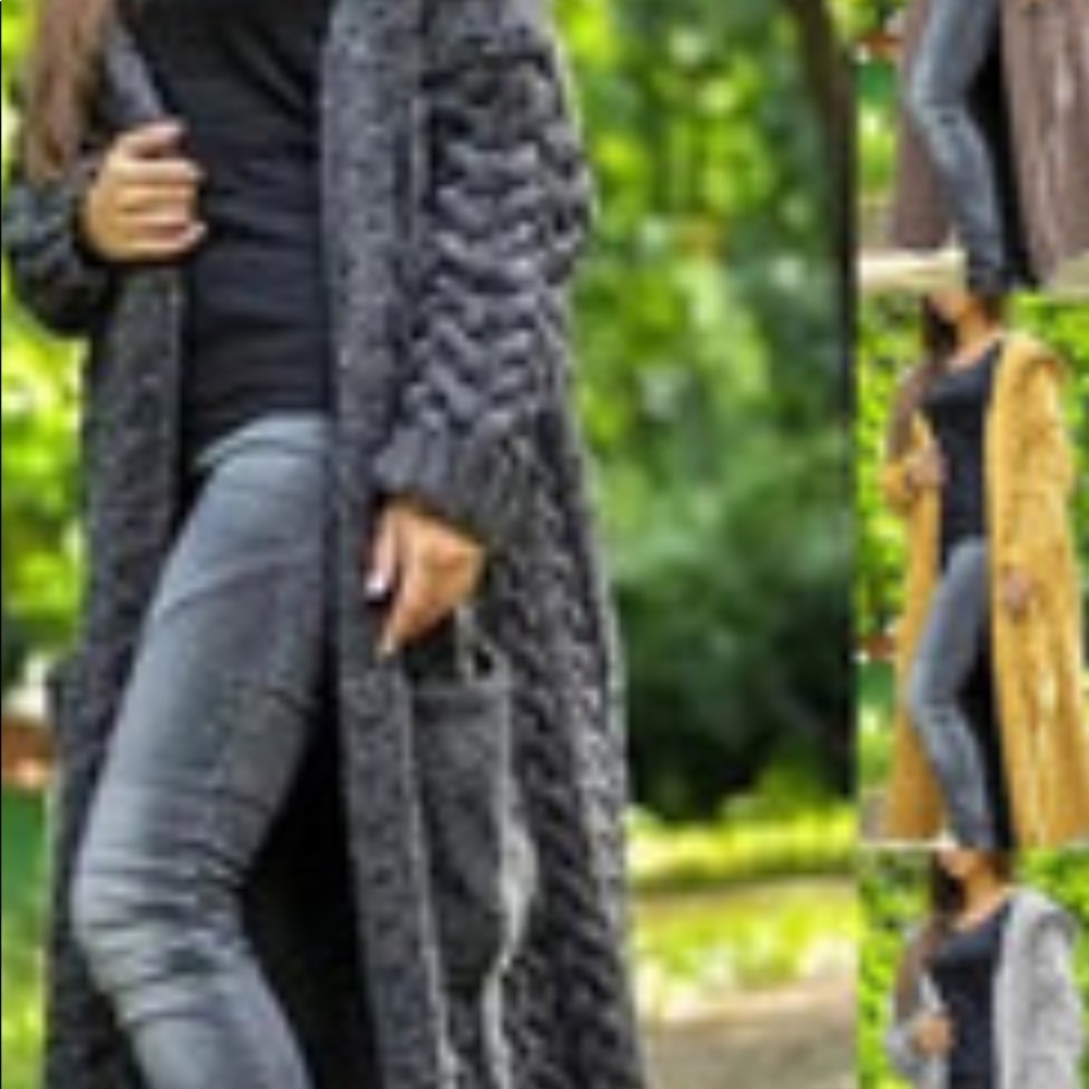 Blueish long Sweater/New /Size is Small/Very Nice/Quilted knit Blue